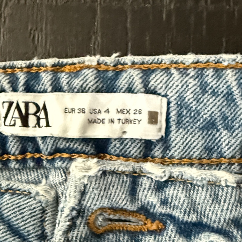 Zara Women's Light Blue Denim Jeans